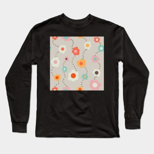 Vintage Daisy Repeat Pattern Long Sleeve T-Shirt